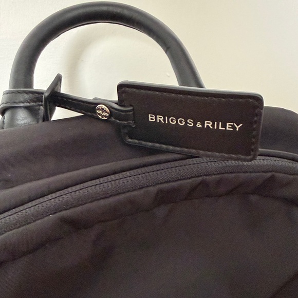 Briggs & Riley Rhapsody Essential Backpack - Picture 11 of 11